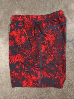 Lululemon Pace Breaker Shorts Men XXL Canopy Hot Heat Red Lined Athletic Running