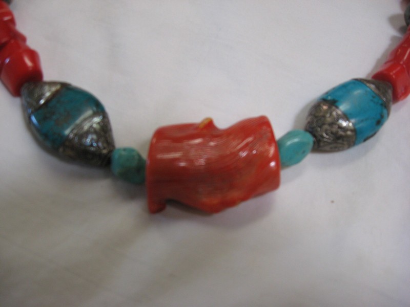 L@@K! Awesome Southwestern 24" Coral & Turquoise Necklace with Matching Earrings