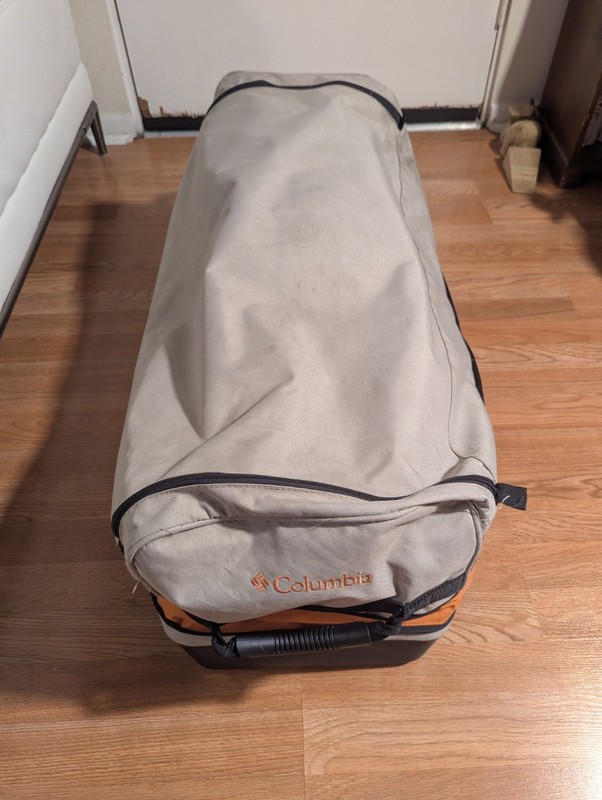 Columbia Cougar Flats 10-person Tent 2-room With Carry Bag Corner Shelf Cup Hldr