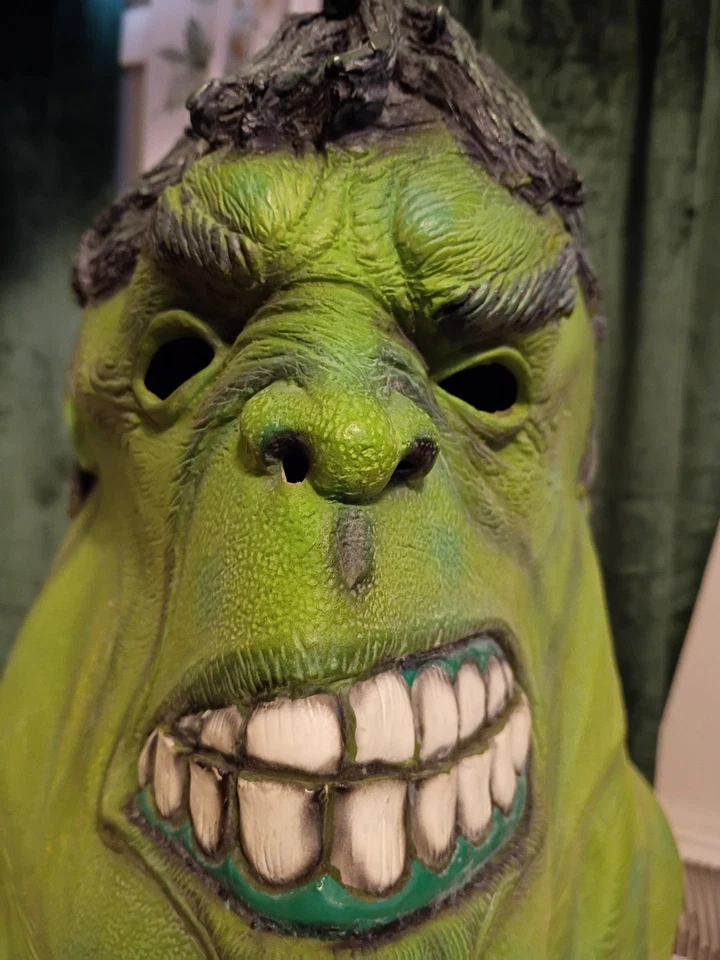 Genuine MARVEL Characters The Hulk Deluxe Full Over The Head Halloween Costume - Image 2 of 4