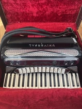 Italy Universal Accordion Electric Model -  7012 Excellent Cond. W/case Look!