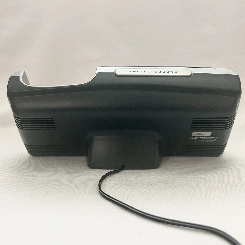 Oregon Scientific WRB308 NOAA Portable Weather Radio W/ Cradle & AC Power Supply - Image 4 of 4