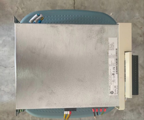 Allen Bradley Kinetix 350 EtherNet/IP Indexing Servo Drive (2097-V32PR0) - Picture 2 of 4