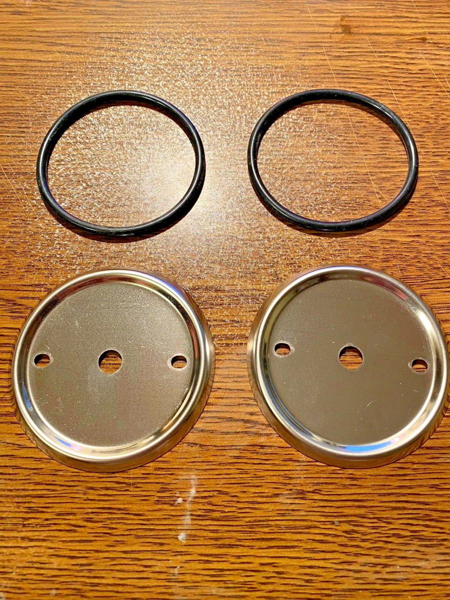 BMW R25 R26 R27 R50 R50/2 R60 R69S Gas Tank Emblem Badge. Badge