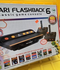 Atari Flashback 6 Console 100 Built-In Games 2 Wireless Controllers RCA (F8)