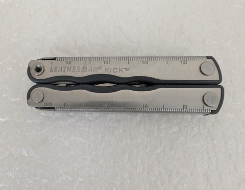 Leatherman Kick Multi-Tool rostfreie Zange Messer