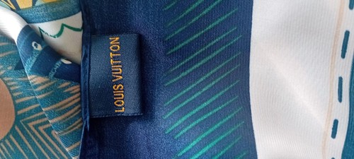 Louis Vuitton Scarf Shawl Multicolor Logo Silk Excellent Condition 90cm x 180cm - Picture 11 of 12