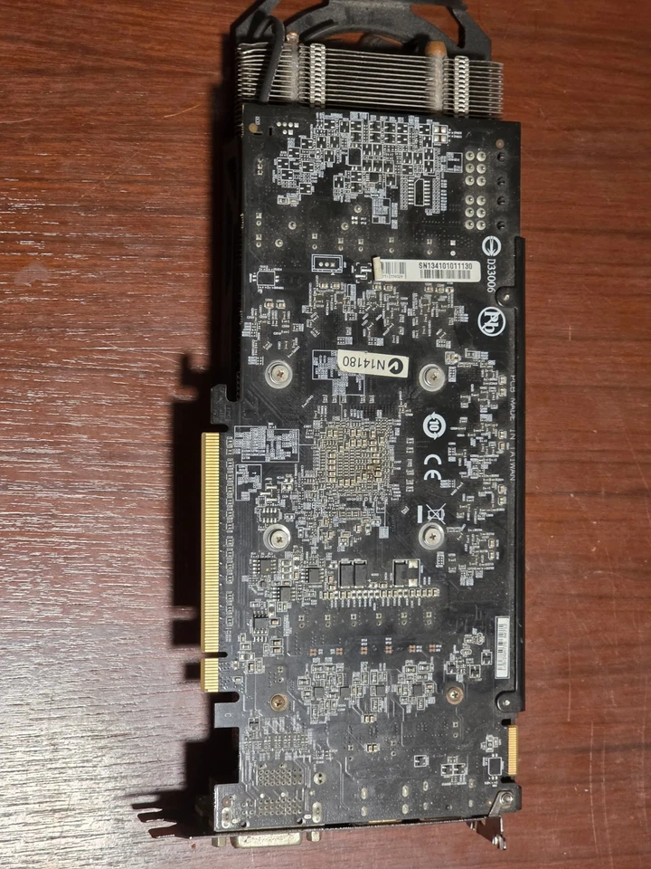 Gigabyte Radeon R9 270X OC WINDFORCE 3X Graphics Card - 2GB GDDR5 - Image 2 of 4