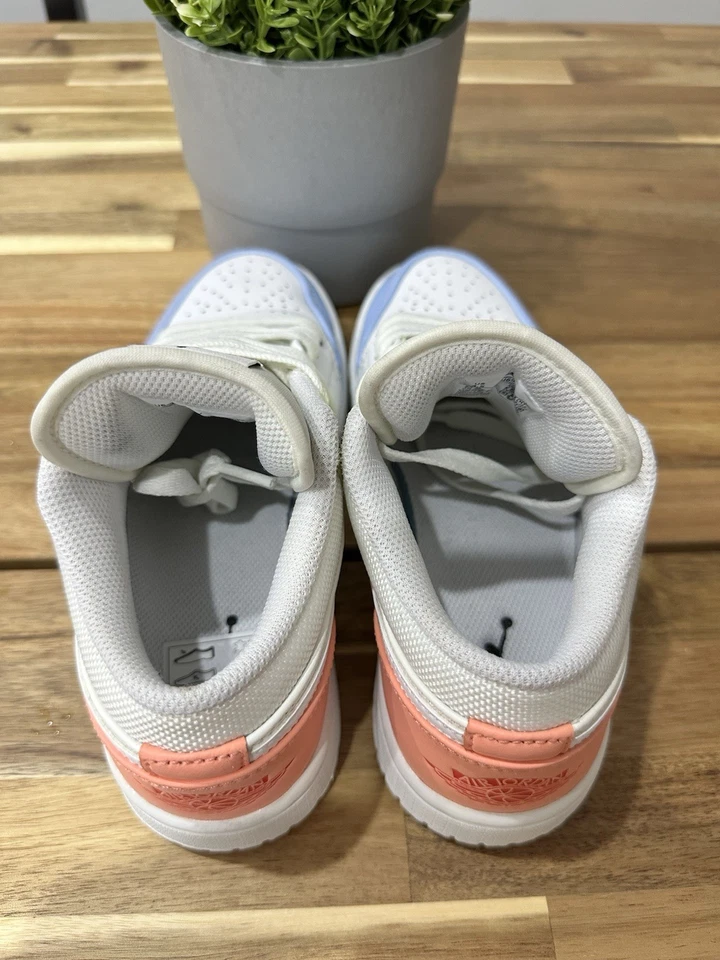 Air Jordan 1 Low to My First Coach M 4.5/W 6 Foto 4 de 4