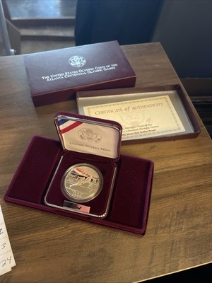 1995 Olympics Track & Field 90% Silver Dollar Commemorative Coin w/ Box + COA