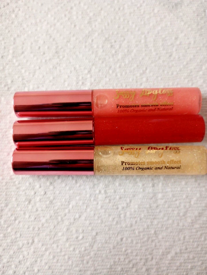 Smooth moisturizing lipgloss - Image 2 of 3