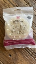 DAILY CONCEPTS DETOX MASSAGING BRUSH NEW AND SEALED VIGOROUS