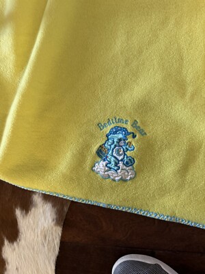 care bears vintage Bedtime Bear Blanket Yellow W/blue Trim