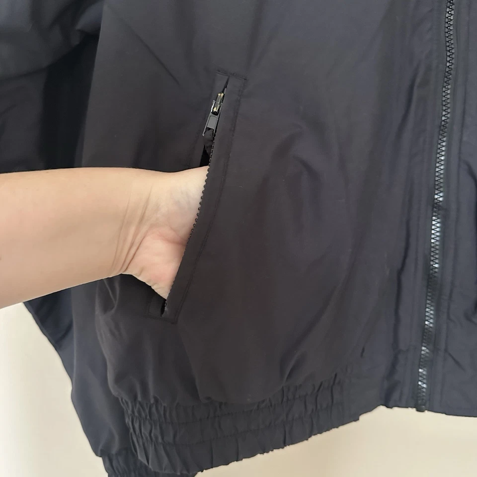 Jaqueta masculina vintage Toyota corta-vento preta com zíper bolsos G logotipo bordado vermelho anos 90 - Imagem 3 de 4