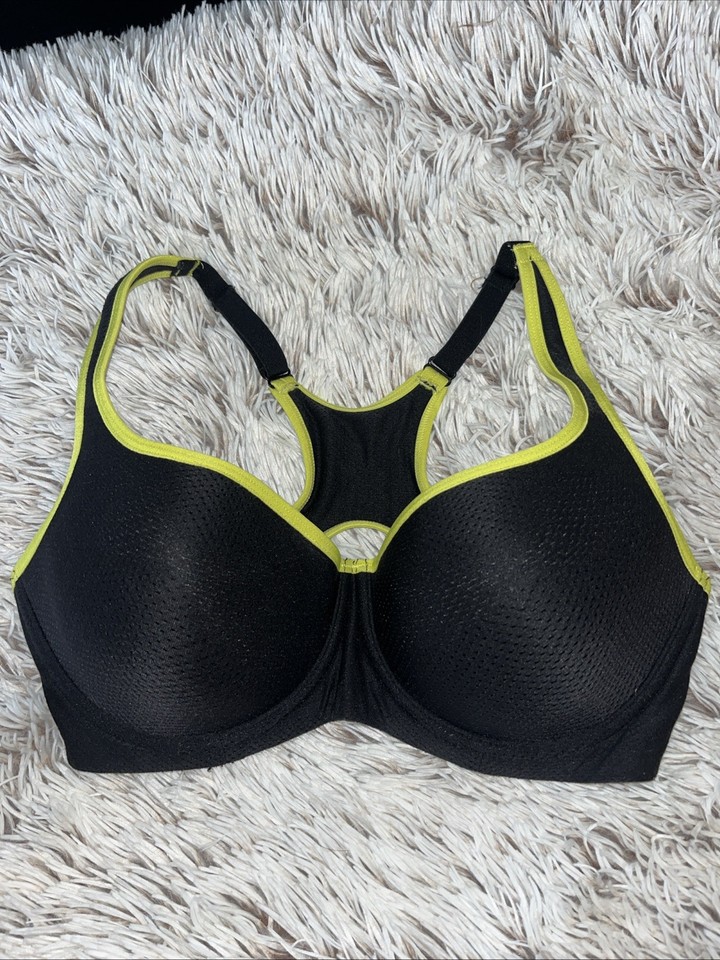 TRIUMPH SPORTS Bra Size 14D AS NEW UNDERWIRE