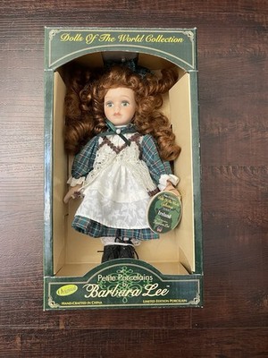 Dolls of the World Collection ''Ireland  Exclusive 2000 Porcelain