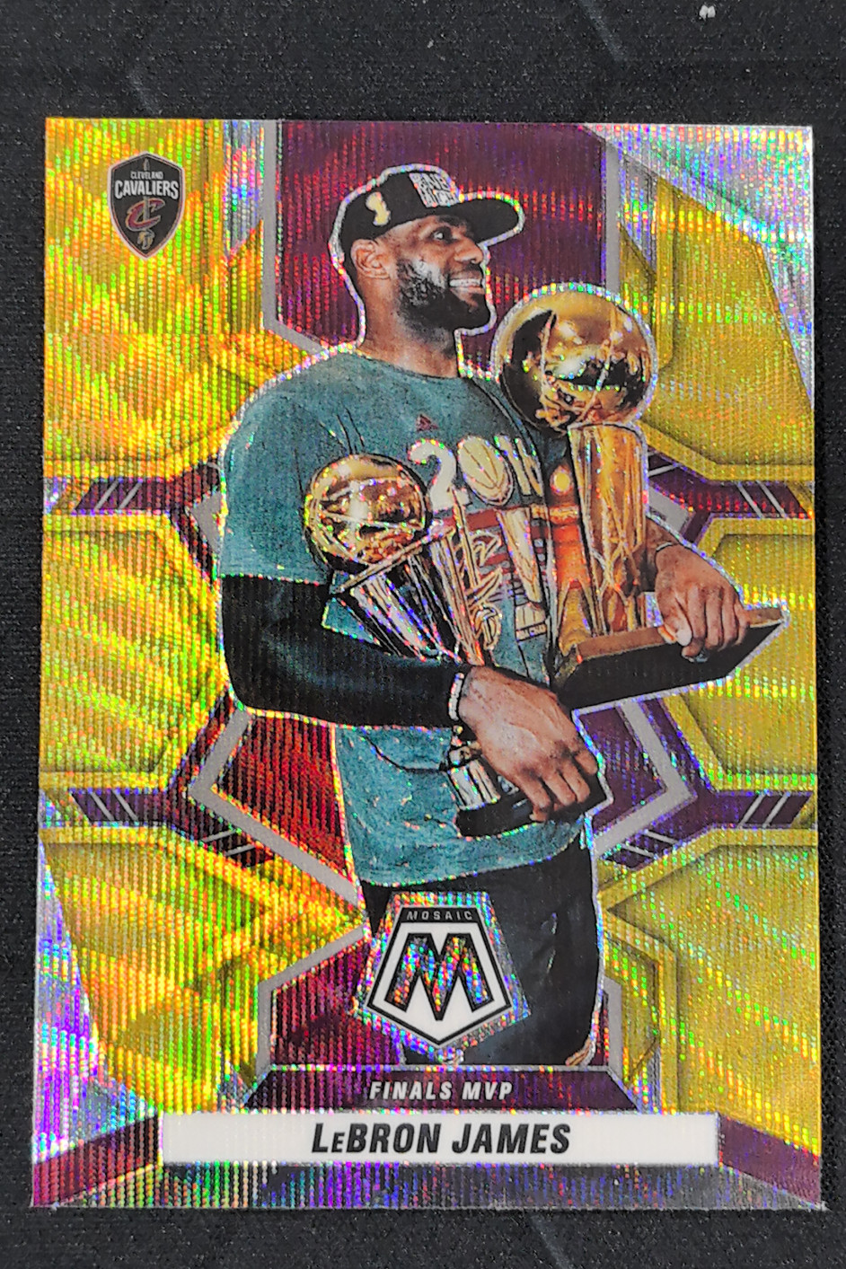2021-22 Panini Mosaic Lebron James Gold Wave Prizm Finals MVP #298 Cavaliers