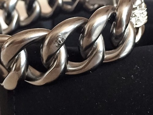 CHANEL DECO CRYSTAL RUTHENIUM CHAIN BANGLE CUFF BRACELET STYLE & EDGE NEW ITALY - 第 4/12 張圖片