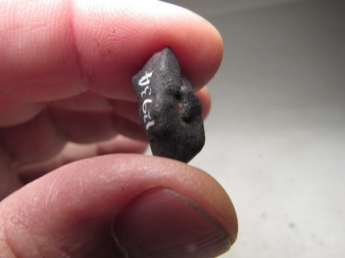 MUSEUM # 12934 SPECIMEN! FRESH CRUSTED WILUNA AUSTRALIAN METEORITE 3.2 GMS - Picture 4 of 8