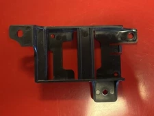 07-09 Mercedes W221 S550 Front Left Blind Spot Radar Distance Sensor Bracket OEM