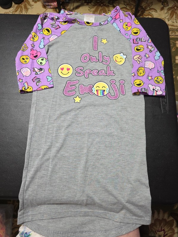 Girls Sz 6-7 Emoji 3/4"sleeve Nightgown