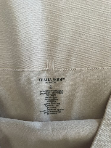 NWT THALIA SODI NUDE SEAMLESS SHAPING SHORT/SLIP STSFXLO19B XL $42 - 第 2/3 張圖片