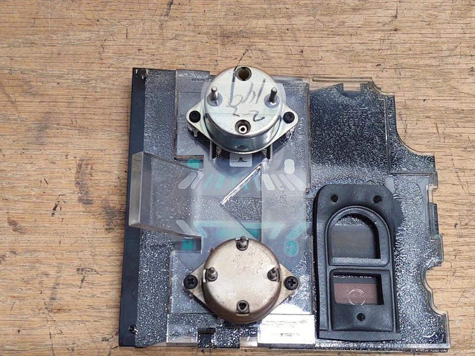 87-91 voltios/batería y medidor de temperatura sin tacómetro Ford F150 F250 F350 Bronco OEM Foto 4 de 4