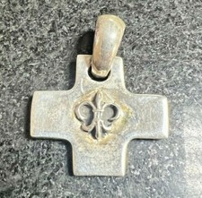 Sterling Silver Pendant with Fleur De-Lis Symbol  101GRW 