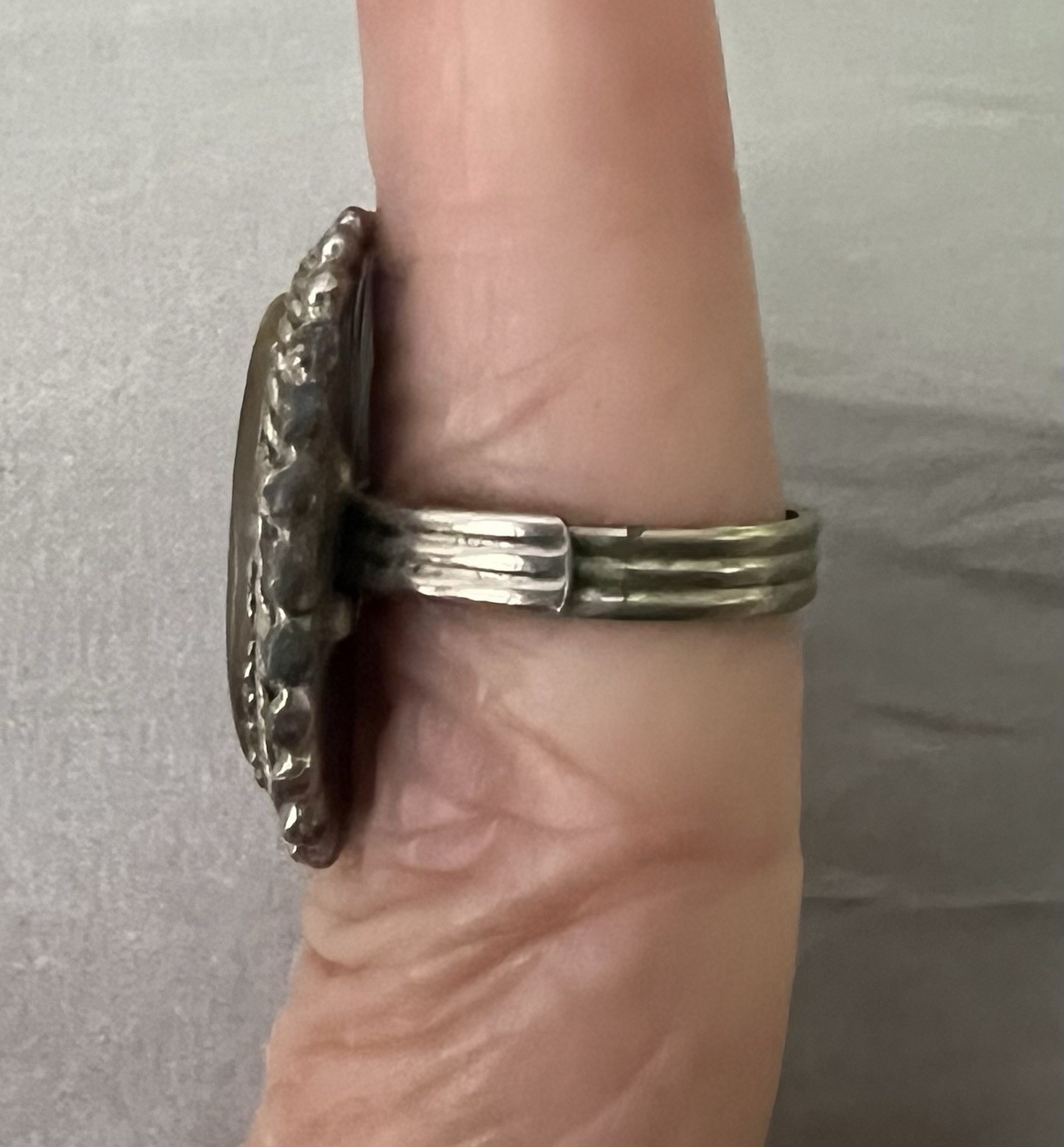 VTG Abalone Shell Dangle Earrings Adjustable Ring… - image 13