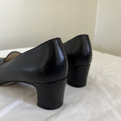 Bally Of Switzerland Vtg Black Leather Olenadra Pump Heels w/ Gold Logo- Sz 5.5M - Picture 8 of 11