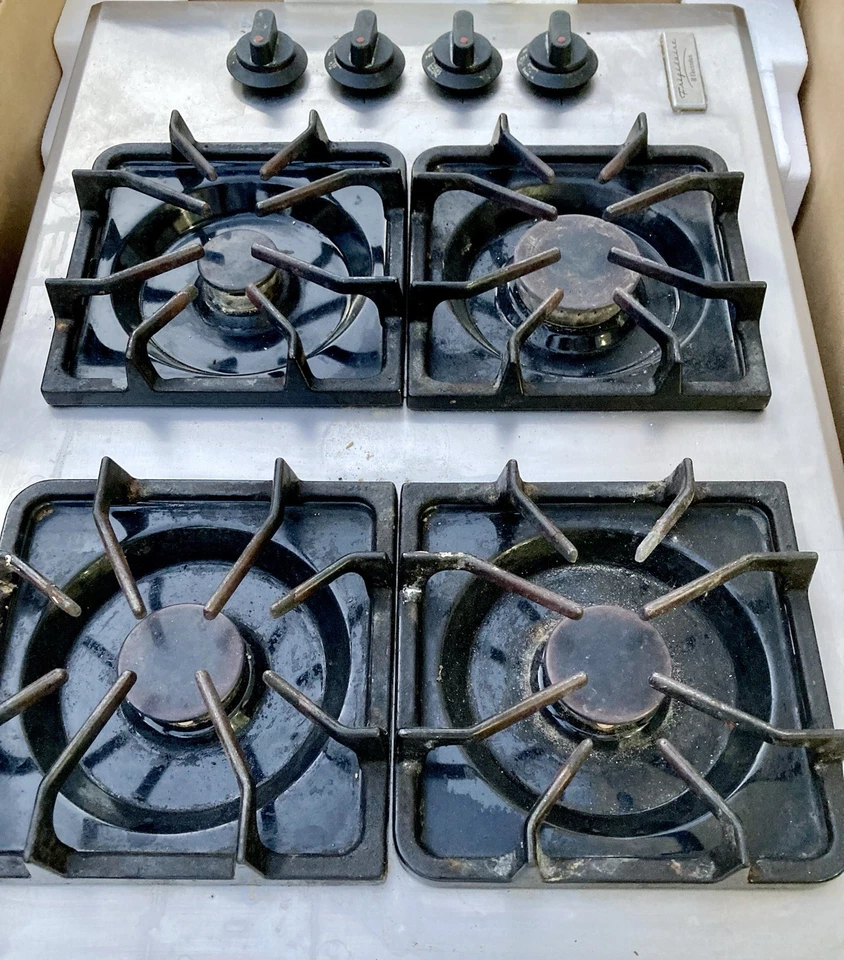 "Estufa de gas Frigidaire PLGC30S8CCA 30"" - acero inoxidable, 4 quemadores" Foto 2 de 4