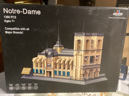 Notre dame  Famous Landmark Series Building Set 