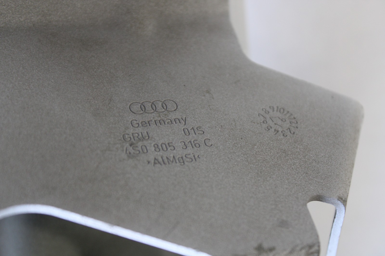 Audi R8 2016-2023 Front Right Fender mount P/N 4S0805528B