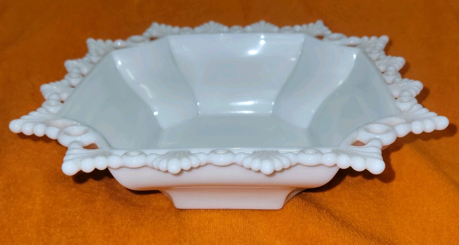 Vintage White Milk Glass Serving Bowl with Ring & Petal Design in Great Condition