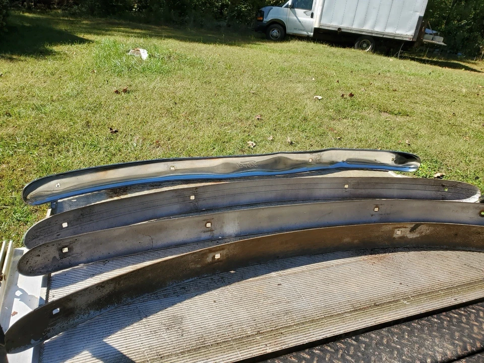 Parachoques Ford 1939-40 Foto 3 de 4