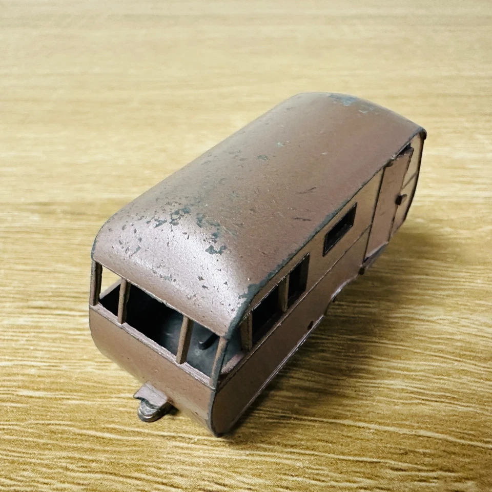 Lesney England Bluebird Dauphine Caravan  Camper Trailer Pink 1961 No 23 - Image 2 of 4