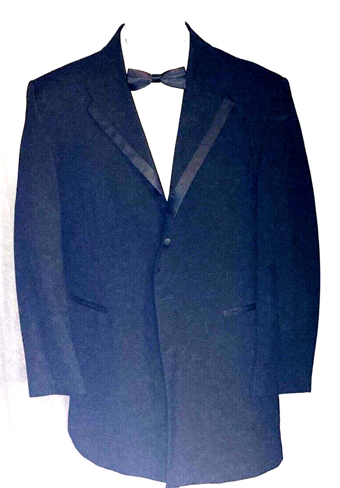 Usado, OSCAR DE LA RENTA AÑOS 40, chaqueta esmoquin negra, en muy buena condición Foto 2 de 4