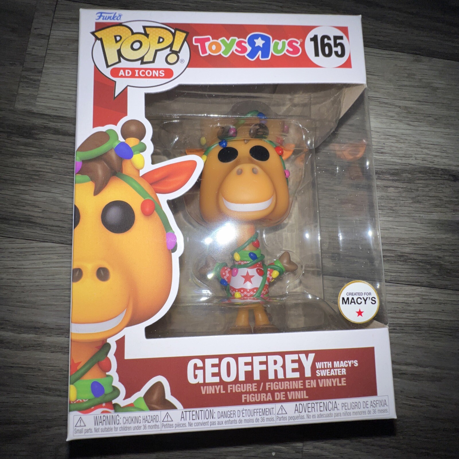 Funko Pop! Iconos Publicitarios #165 Geoffrey Con Macys Suéter Creado Para Macys Exclusivo