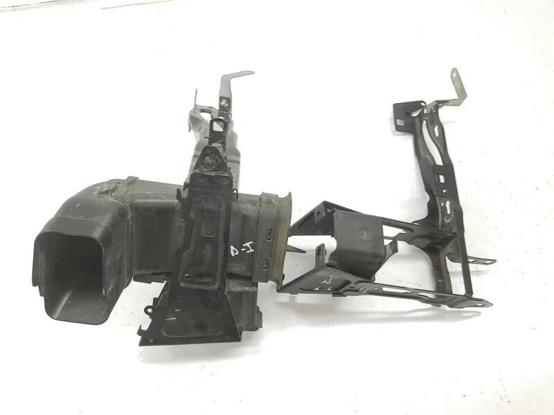 51647245792 vor dem auto für BMW 4 GRAN COUPE 18 D 2015 7245792 