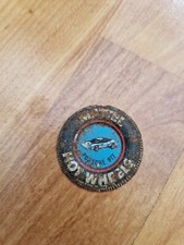 VINTAGE HOT WHEELS REDLINE PORSCHE 917 CAR TINPLATE BUTTON BADGE