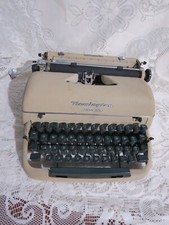 Vintage Remington Quiet Riter Typewriter Tan Green Keys w/ Miracle Tab & Case thumbnail
