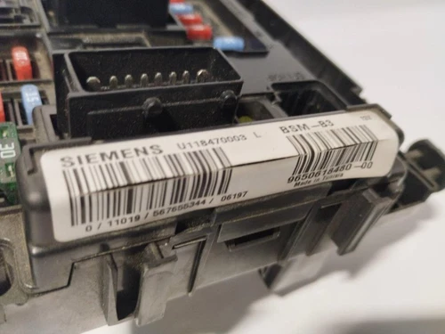 U118470003 Caja Reles/Fusibles para CITROEN XSARA PICASSO HDi 110 FAP SX 190986 - Imagen 2 de 5