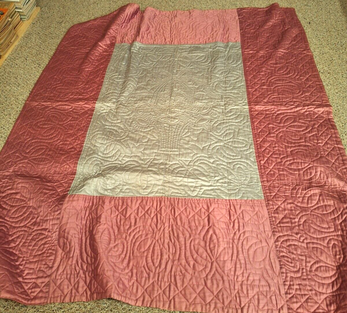 Antique Vintage Satin Embroidered Bedspread Excellent Condition Pink & Grey - Picture 3 of 6