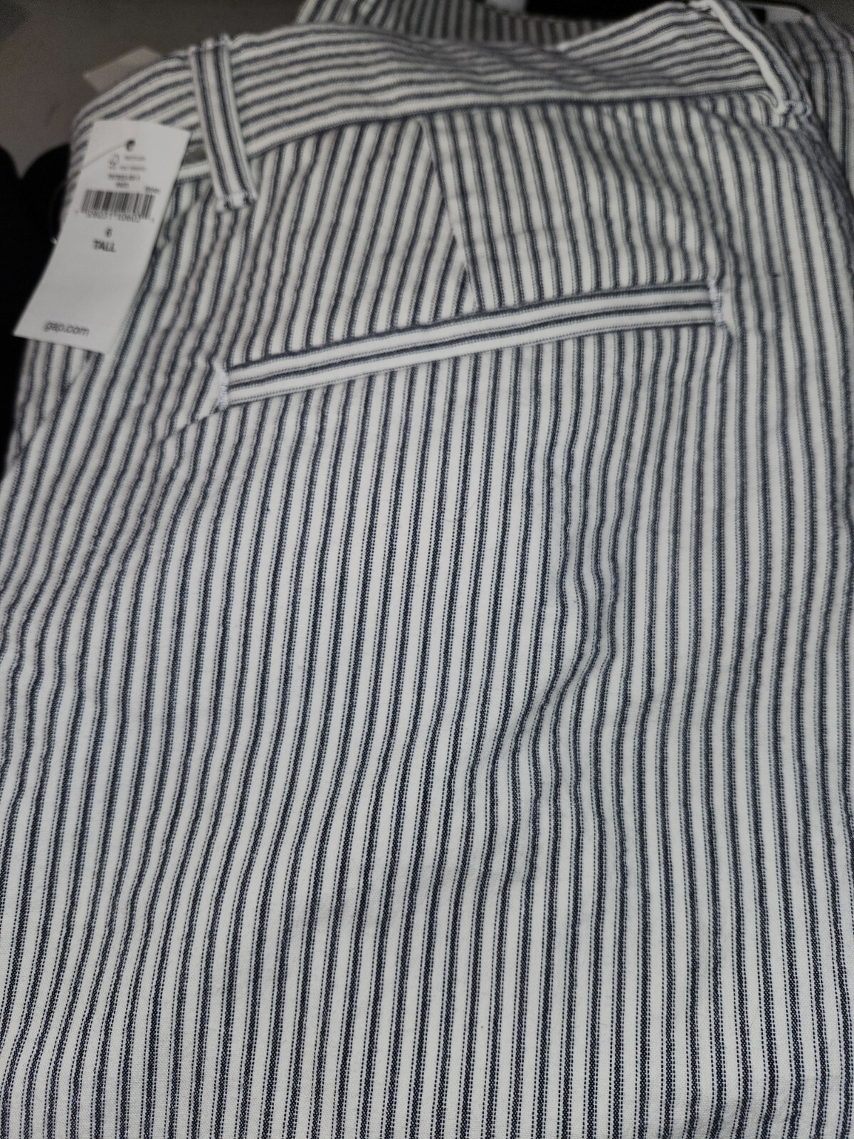 Picture 2 of 6