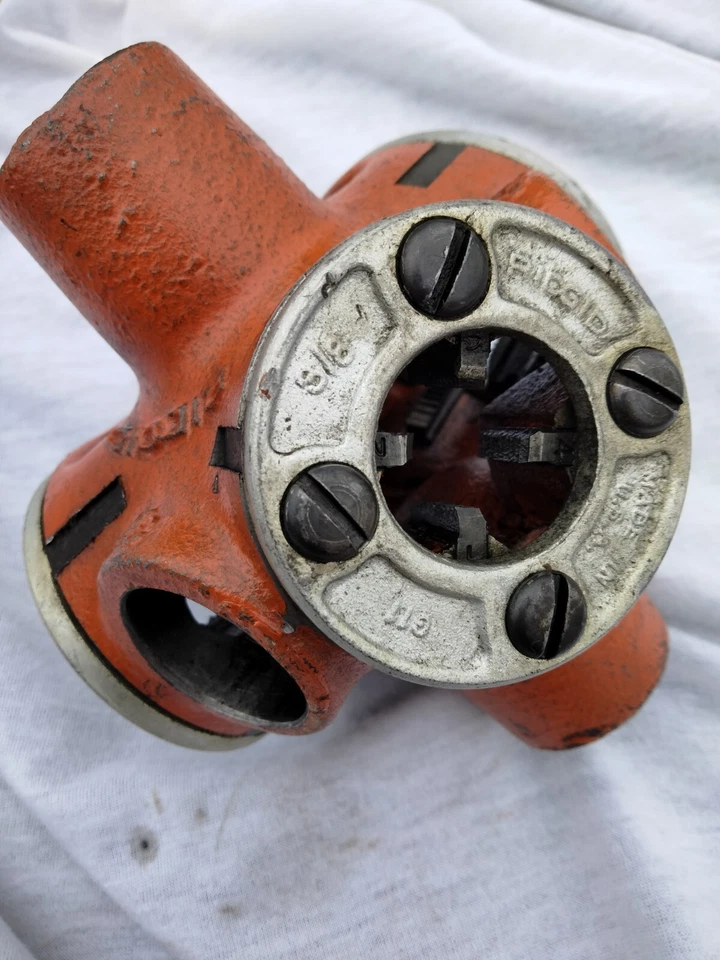 Ridgid No. 30-A 3-Way Pipe Threader 1/2" x 3/4" x 3/8" - Image 2 of 4