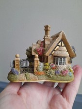 Lilliput Lane Pretty as a picture cottage whimsical vintage ornament figurine