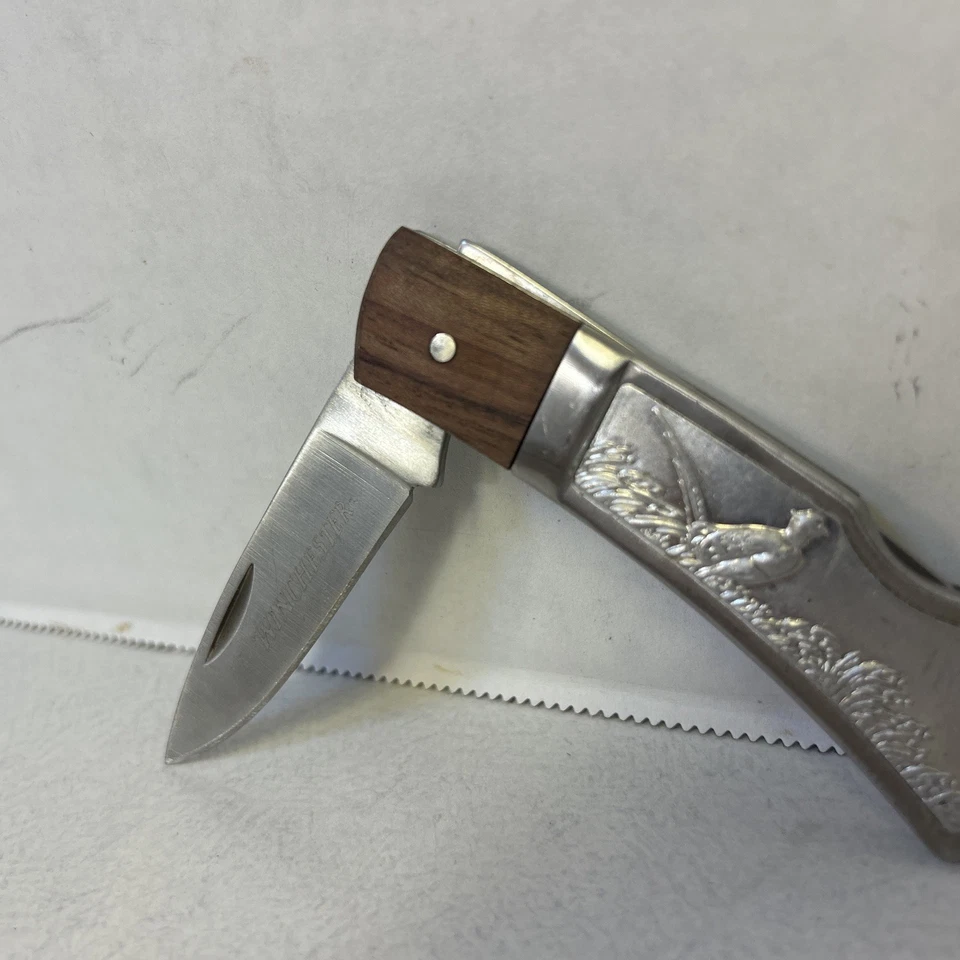 Navaja de Bolsillo Winchester Lockback Acero Inoxidable Faisán Elevado Foto 4 de 4