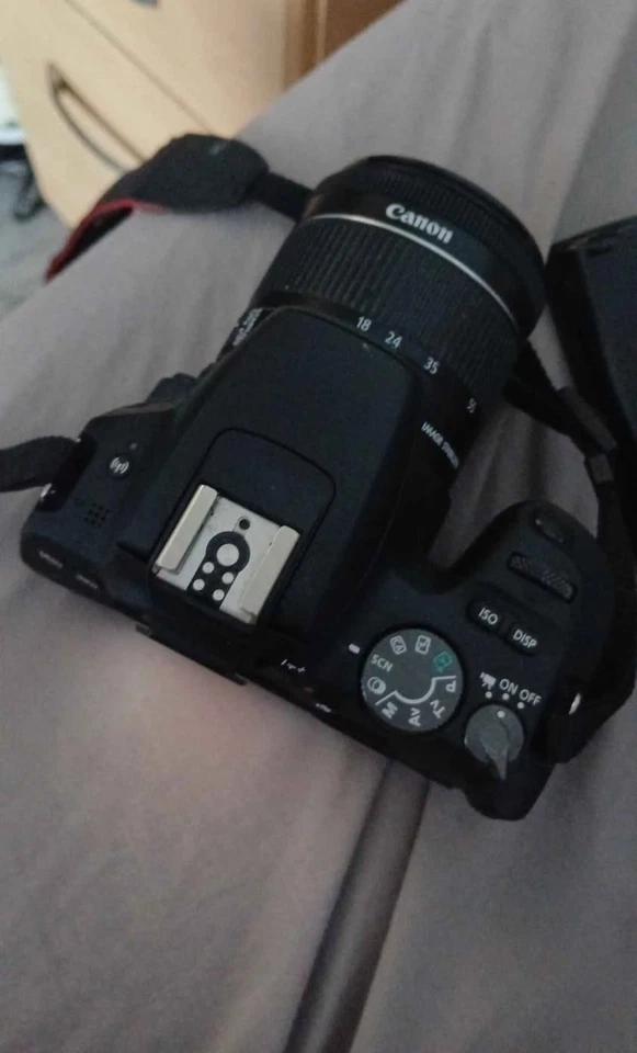Canon EOS 200D, photo 2 of 5