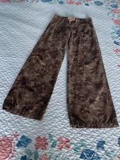 Life Is Good Women Pants Khaki Patch Pockets Wide Leg ~Size 2