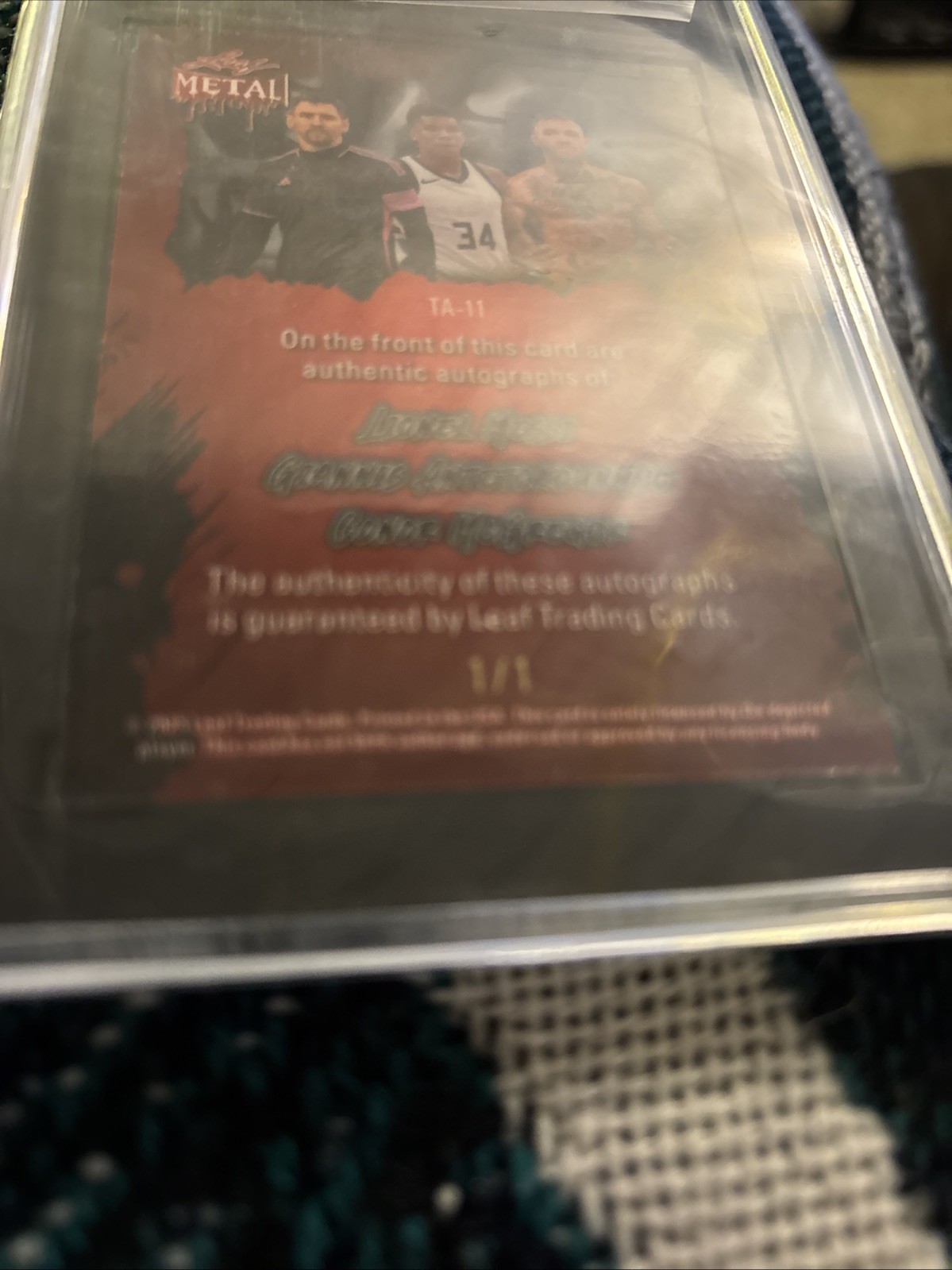 2025 Leaf Halloween LIONEL MESSI GIANNIS ANTETOKOUNMPO MCGREGOR Triple Auto 1/1 view 3